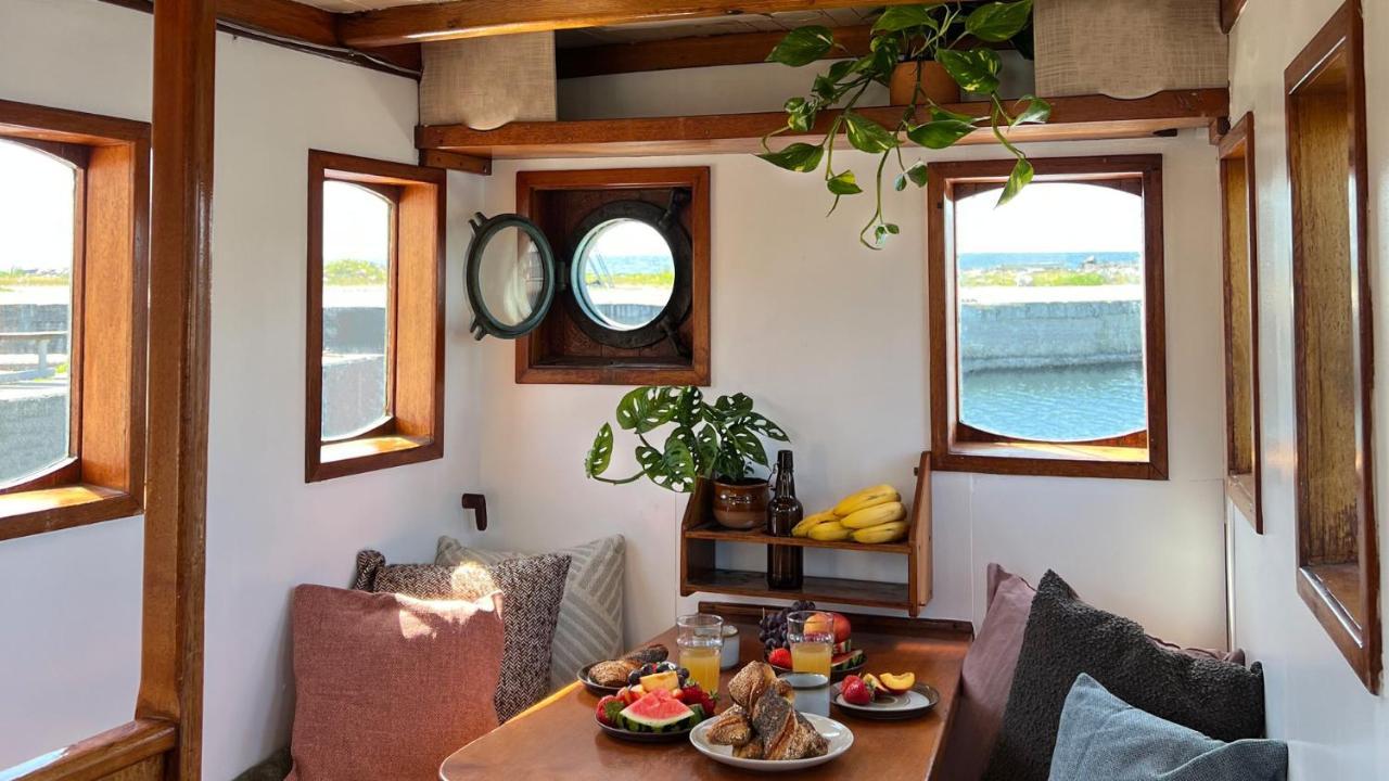 Varra Water - Unique Boat Accomodation - Bornholm Nexo Ngoại thất bức ảnh