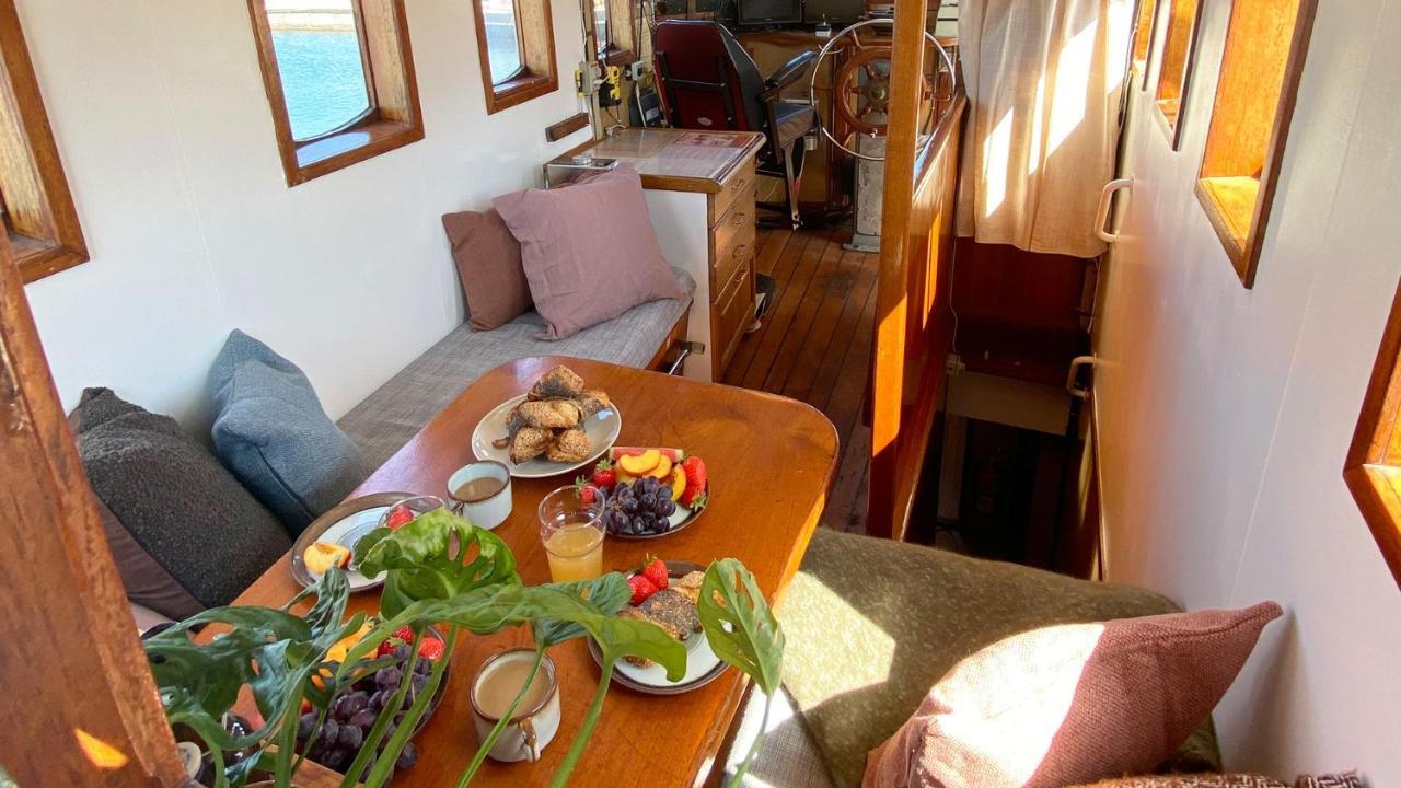 Varra Water - Unique Boat Accomodation - Bornholm Nexo Ngoại thất bức ảnh