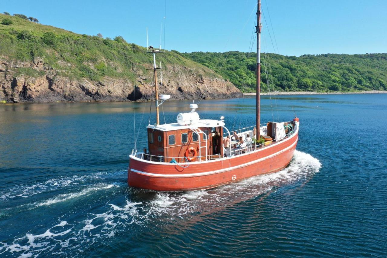 Varra Water - Unique Boat Accomodation - Bornholm Nexo Ngoại thất bức ảnh