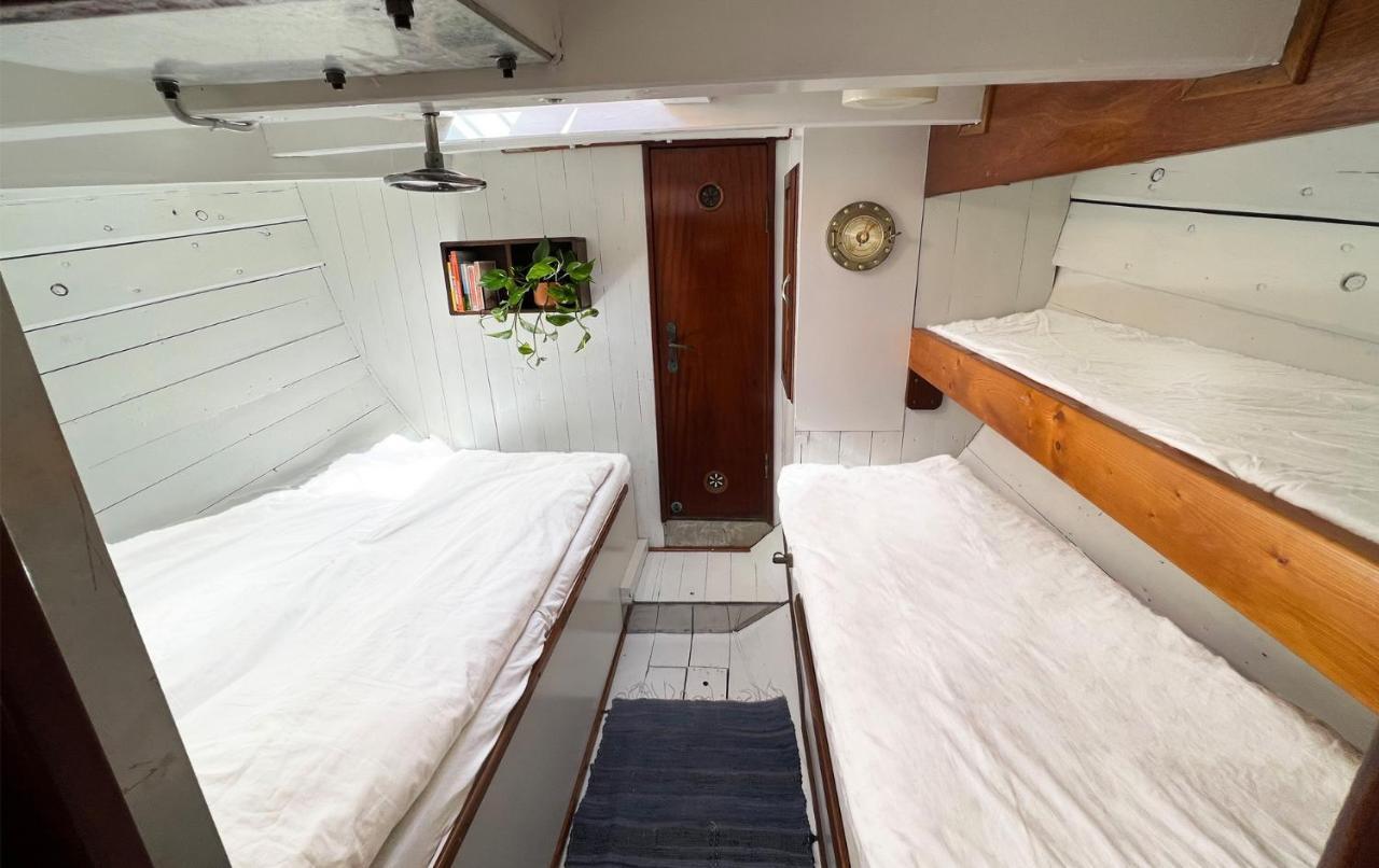 Varra Water - Unique Boat Accomodation - Bornholm Nexo Ngoại thất bức ảnh